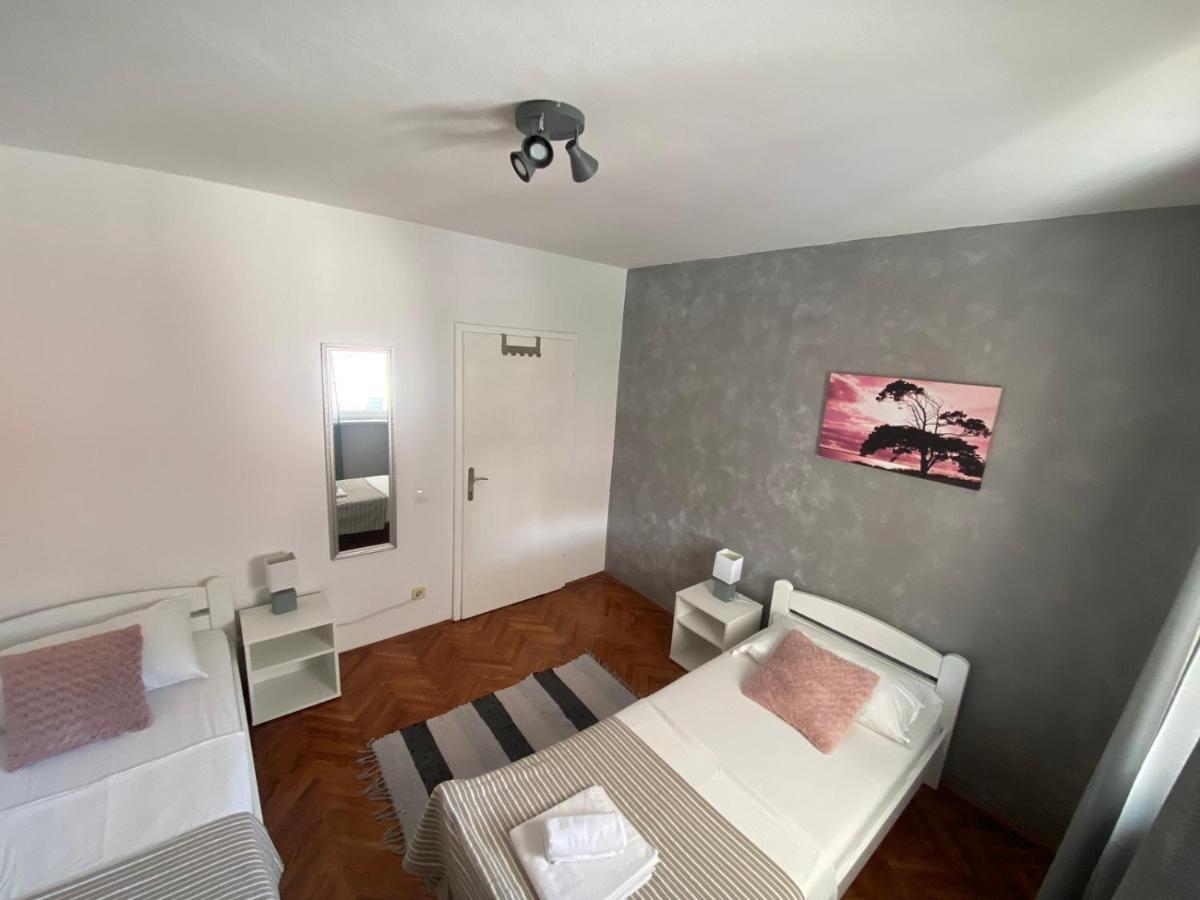 Family Beach Apartments Peroj Zewnętrze zdjęcie