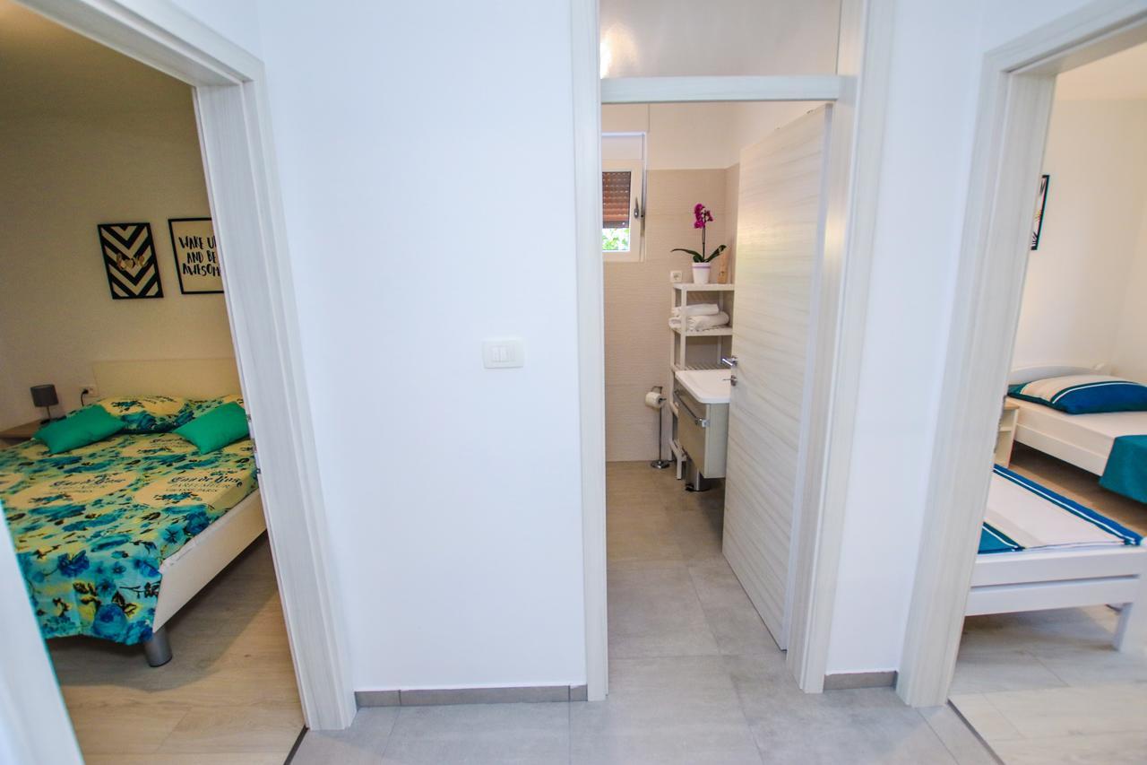 Family Beach Apartments Peroj Zewnętrze zdjęcie