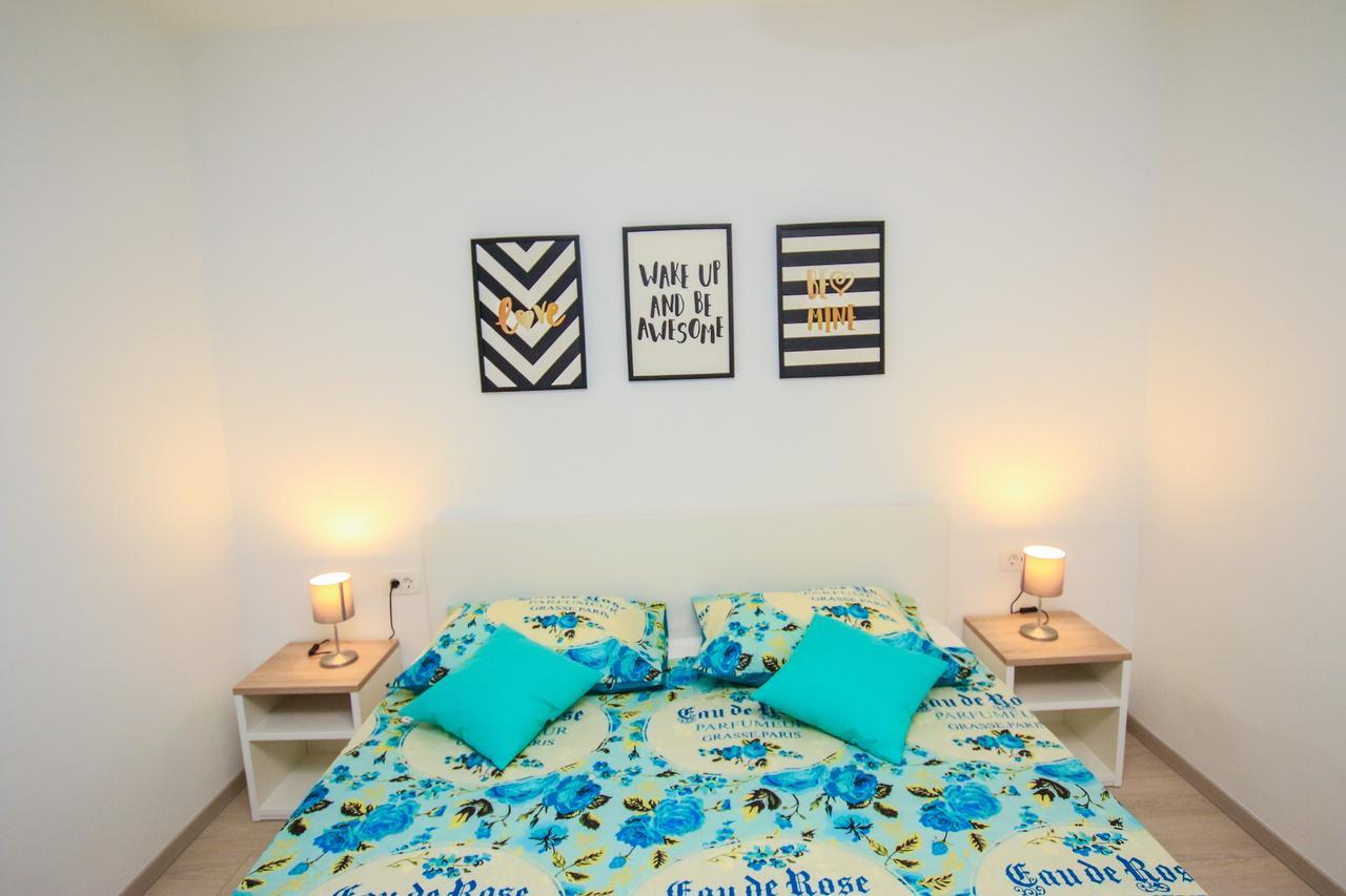 Family Beach Apartments Peroj Zewnętrze zdjęcie