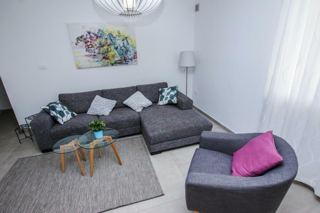Family Beach Apartments Peroj Zewnętrze zdjęcie