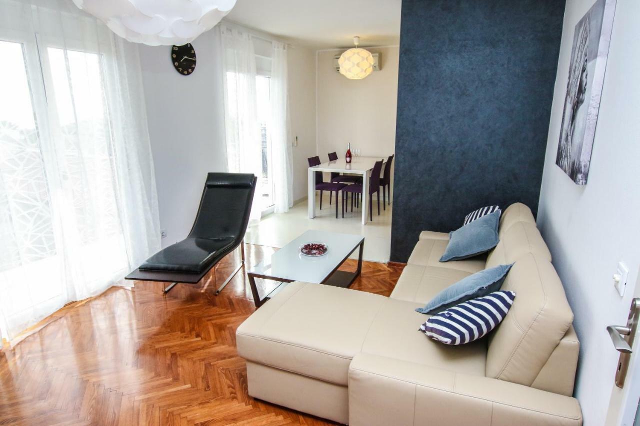 Family Beach Apartments Peroj Zewnętrze zdjęcie