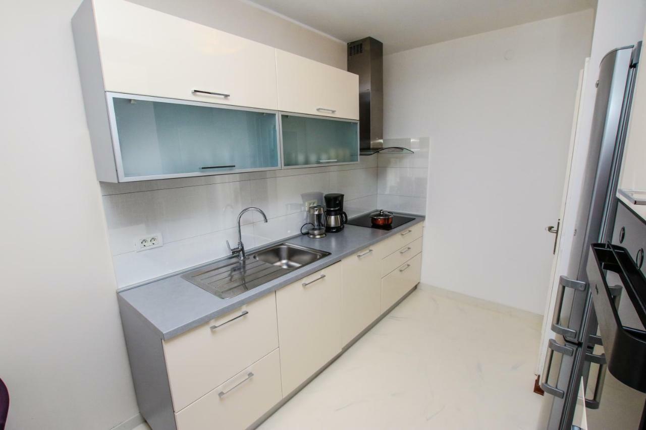 Family Beach Apartments Peroj Zewnętrze zdjęcie