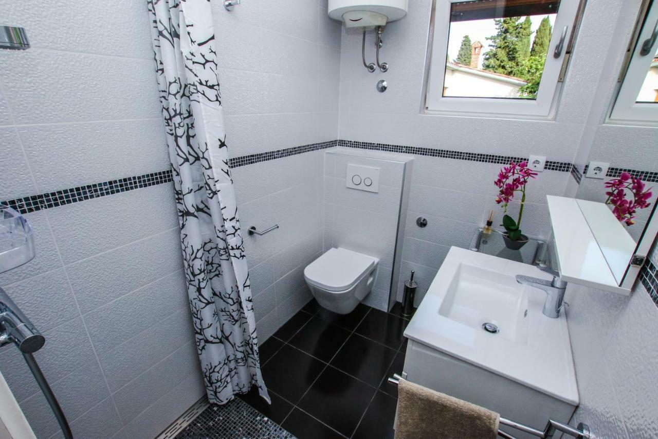Family Beach Apartments Peroj Zewnętrze zdjęcie