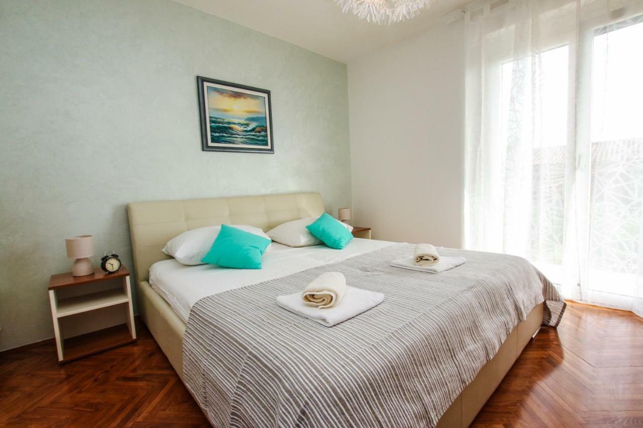 Family Beach Apartments Peroj Zewnętrze zdjęcie